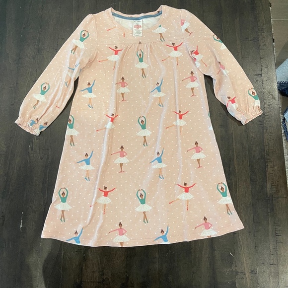 Mini Boden Printed Ballerina Nightgown 4-5Y - Picture 3 of 9